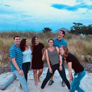 Meet your Posher, Caroline